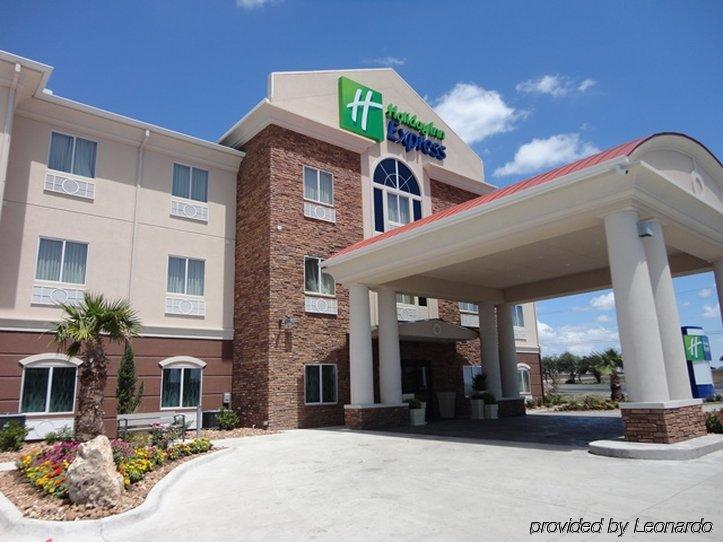 Holiday Inn Express Kenedy By Ihg מראה חיצוני תמונה